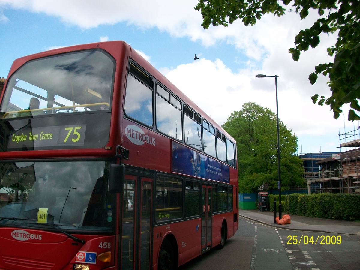 Metrobus 1st day on 75